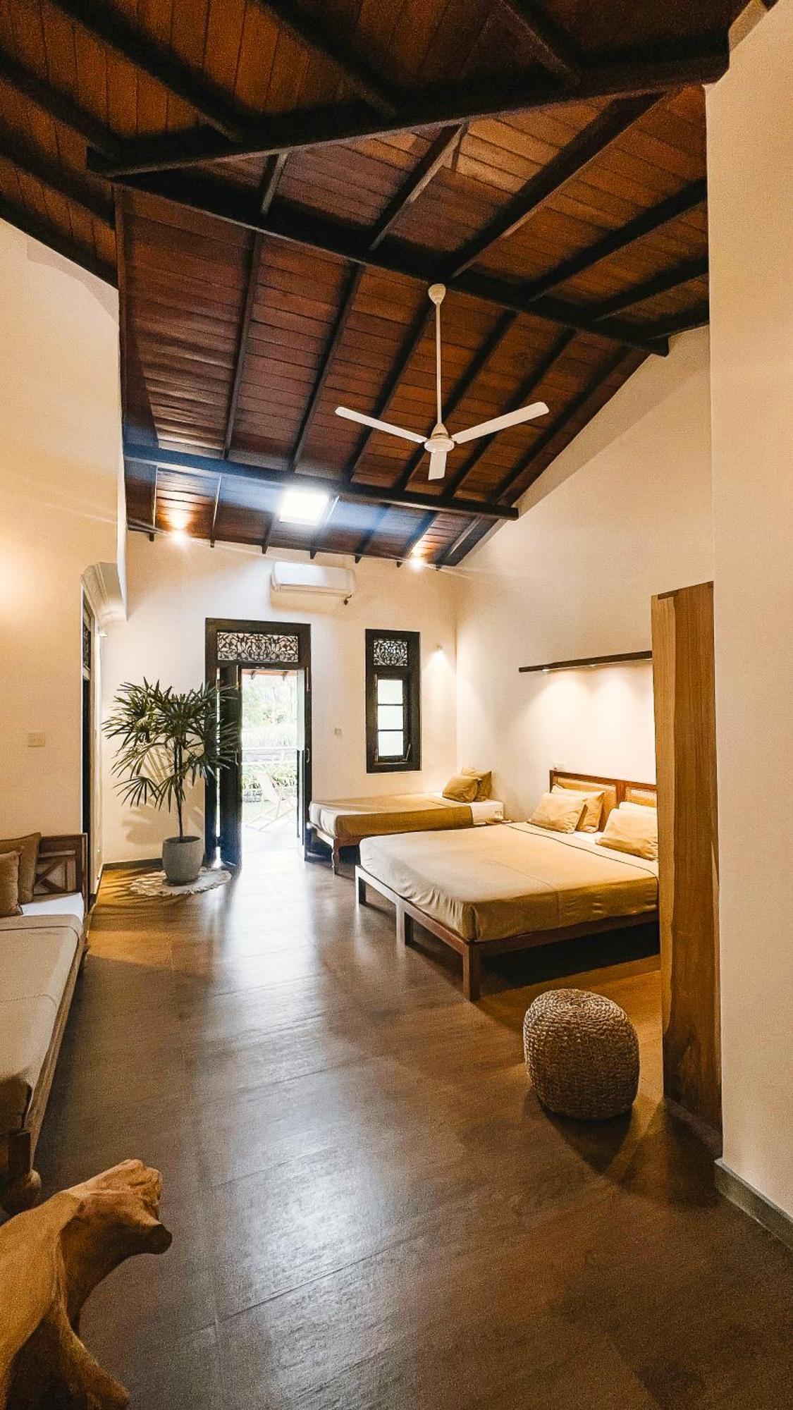 Roots Retreat Hotel Unawatuna Bagian luar foto