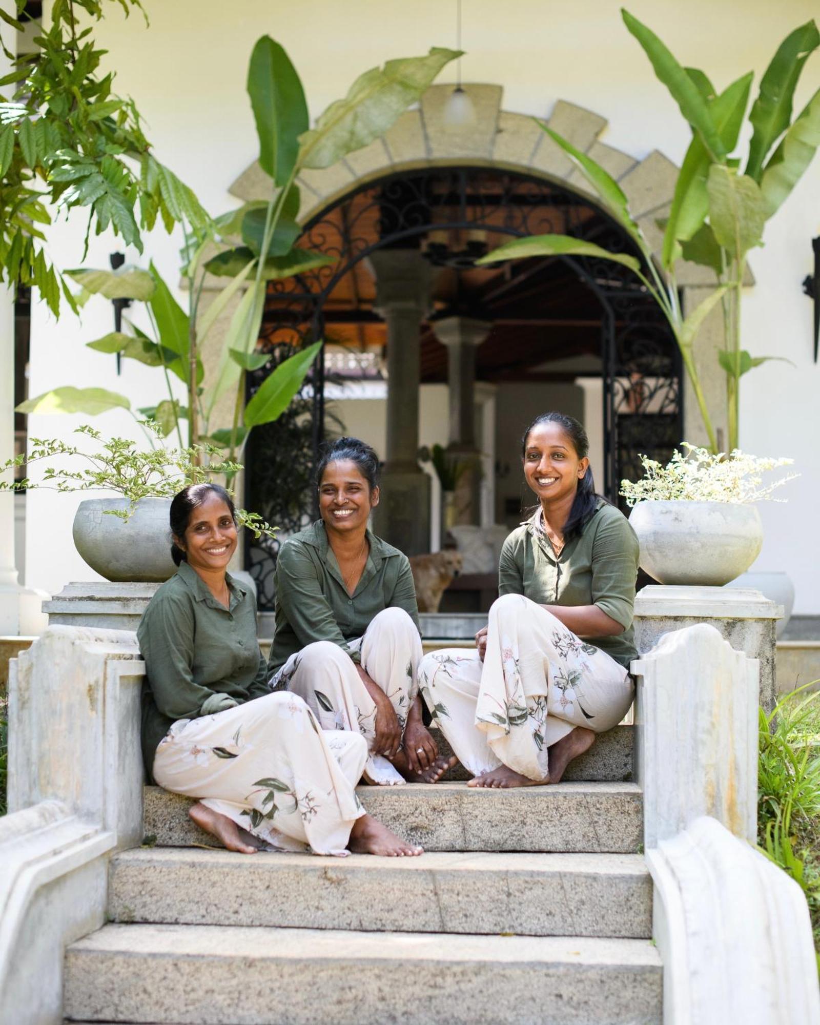 Roots Retreat Hotel Unawatuna Bagian luar foto